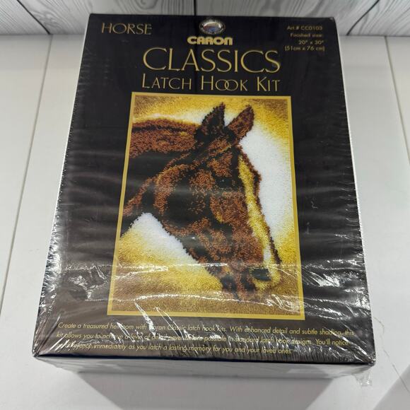 Caron Classics Latch Hook Rug Kit #CC0103 HORSE  Size 20" x 30" NEW - Picture 1 of 4